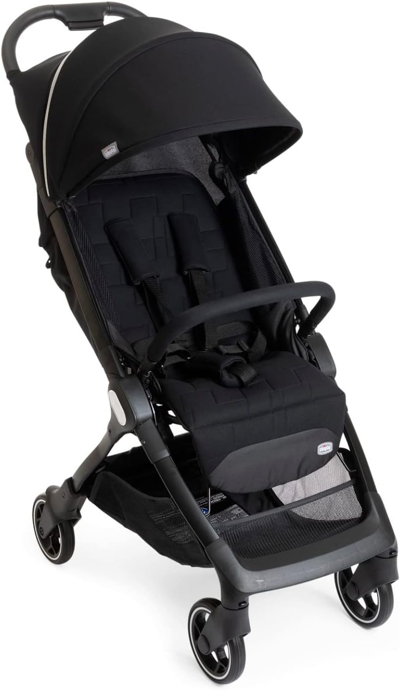 Chicco WE silla de paseo ligera - Desde nacimiento hasta 22 kg - Plegado con una mano y respaldo reclinable - Negra con capota cubierta de lluvia y bolsa de transporte